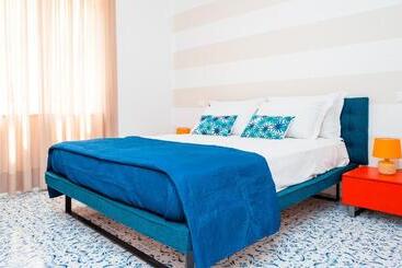 פנסיון Luxury Napolitano