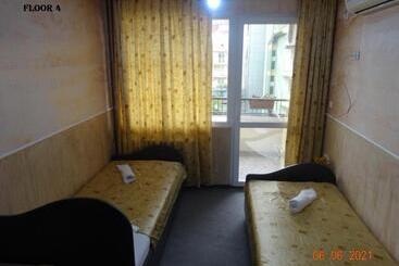 펜션 Rooms Nesebar Eli