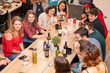 Общежитие Onefam Paralelo