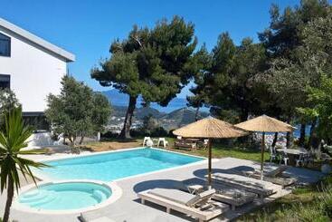 דירה Entechnos Living