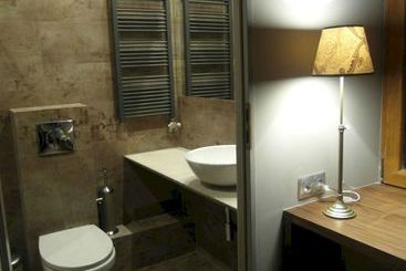 هتل La Gioia Grey Stylish Apartments