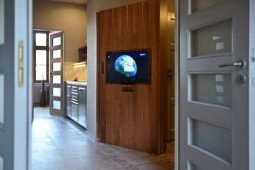 هتل La Gioia Grey Stylish Apartments
