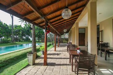 호텔 Maresia Beach Villa