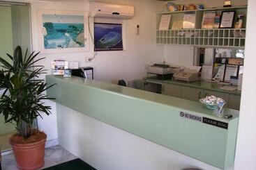 모텔 Reef Adventureland Motor Inn