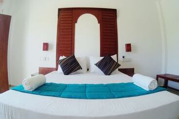 Sundaras Resort & Spa