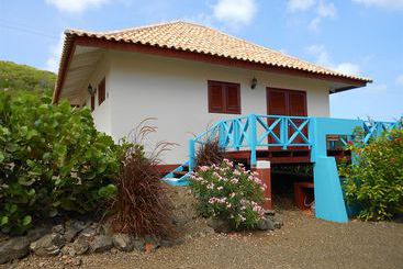 Westhill Bungalows & Diving