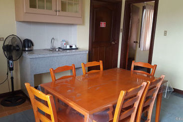 هتل Dumaguete Royal Suite Inn