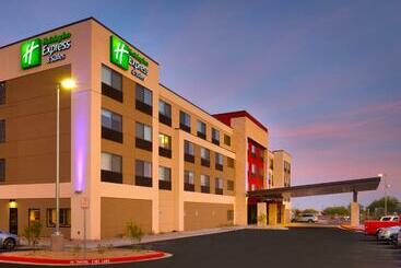 فندق Holiday Inn Express & Suites Phoenix West   Buckeye, An Ihg