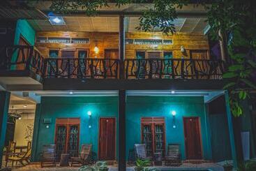 ホテル Sigiriya Rock Gate Tree House