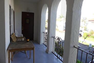 هتل Wilshire Orange