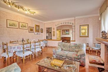 Villa Melograni