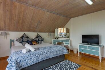 بنسيون Zesty Guesthouse
