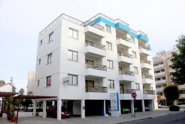 アパートメント Staycentral