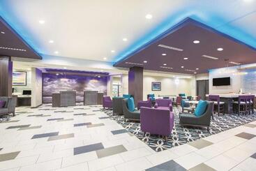 فندق La Quinta Inn & Suites By Wyndham Enid