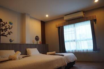 Отель Le Lerts Living