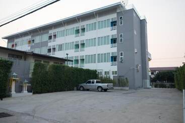 בית מלון כפרי The Bliss Ubon