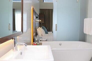 فندق The Palms Denarau Fiji