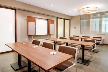 Microtel Inn & Suites By Wyndham Philadelphia Airport Ridley Park