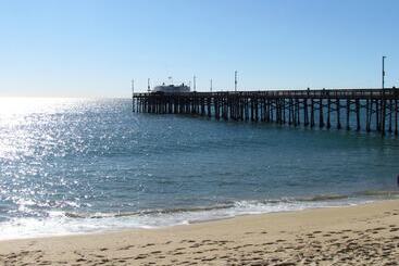 شقق خاصة سياحية Peach Blossom Across From The Beach