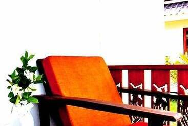 Пансион Baan Rim Klong Resort