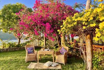 استراحتگاه La Estancia Busuanga