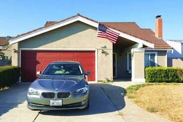 游客公寓 Sunny And Elegant Villa