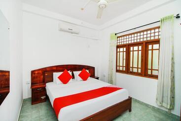 בית מלון כפרי Airport Green View Resort