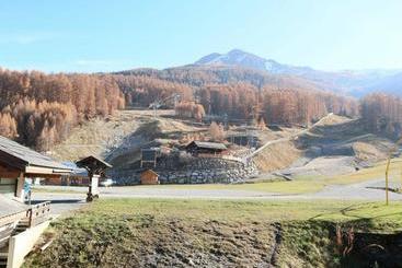 Studio Les Orres, 1 Pièce, 4 Personnes   Fr 1 322 181