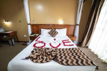 67 Airport Hotel Nairobi