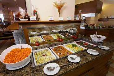 בית מלון כפרי Slavuna