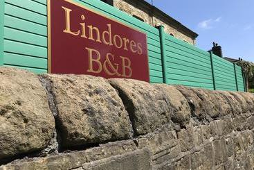 Lindores Todmorden Bed And Breakfast