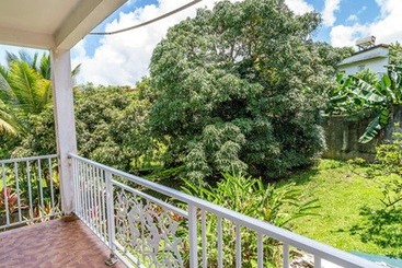 Bed and Breakfast Les Chambres D'hotes De La Villa Cayol