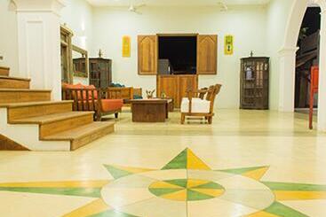 فندق Amaloh Boutique Resort