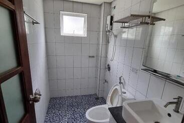 هتل Aqua Travel Lodge