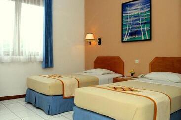 בית מלון כפרי Kenangan