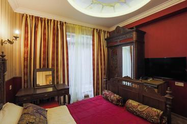 Arthotel Poruchik Rzhevsky