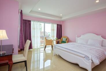 فندق Takanta Place