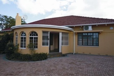 ペンション Rose Petals Guest House