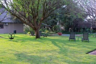 ペンション Safari Club Sa