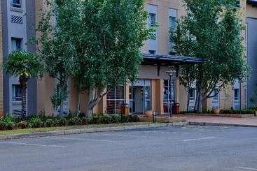 酒店 Road Lodge Bloemfontein Airport