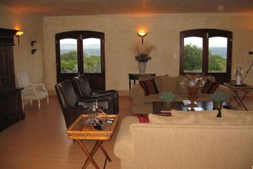پانسیون Auberge Provence