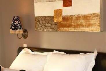 پانسیون Dolphin Dunes Guesthouse