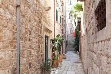 Apartments Old Town Finest