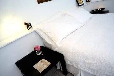 민박 Clouds On Beechmont