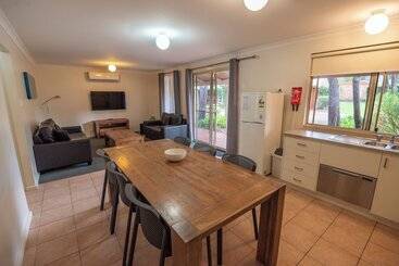 هتل Margaret River Tourist Park