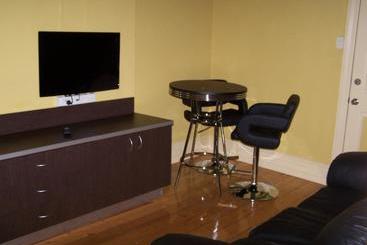 فندق Moondyne Joe's