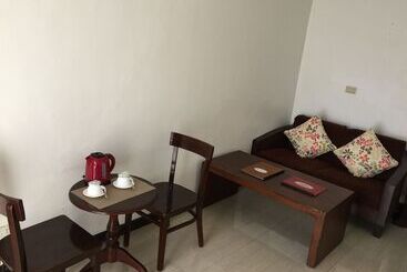 فندق Soledad Suites