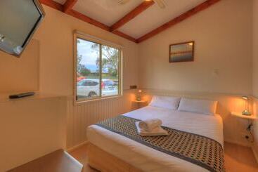 בית מלון כפרי Yarrawonga Holiday Park