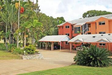مُتل Rainbow Sands Resort