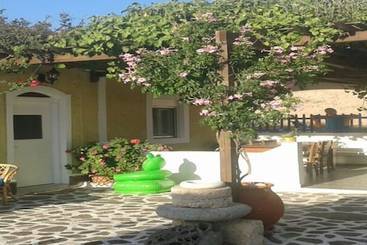 アパートホテル Avgerinos Studios Paliochori